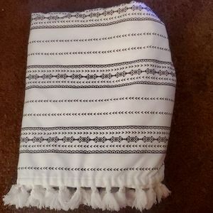 Levtex Baby bed skirt only